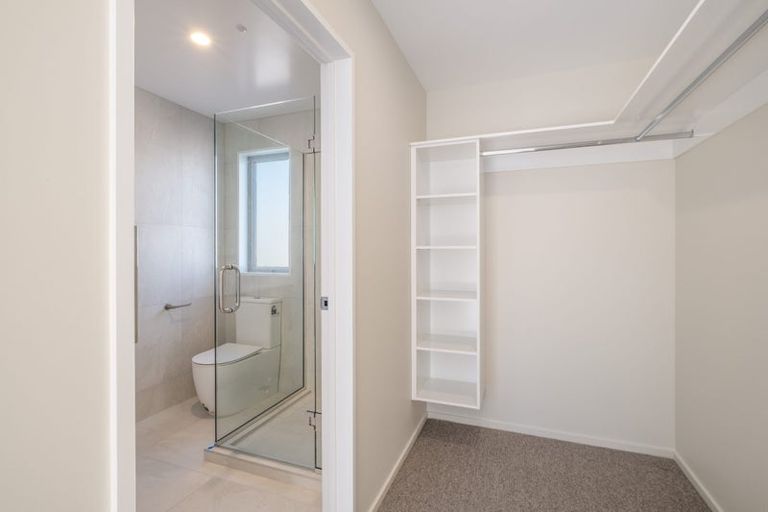 Photo of property in 2/50 Marine Parade, North New Brighton, Christchurch, 8083