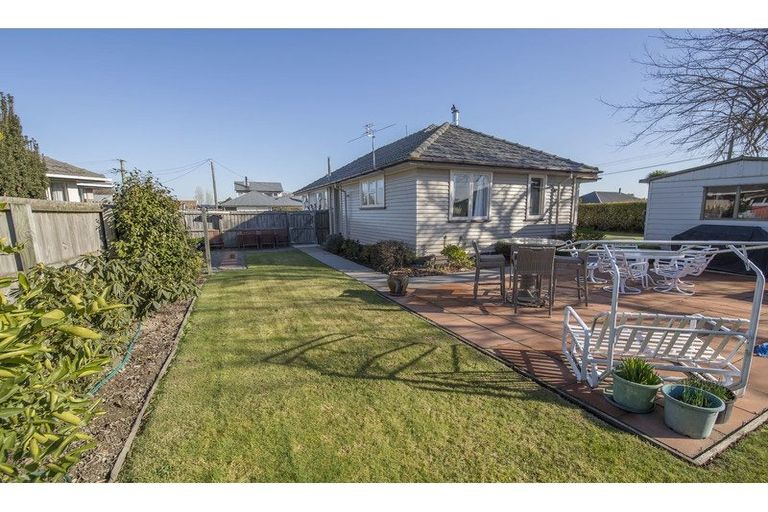 Photo of property in 121 Springs Road, Hornby, Christchurch, 8042