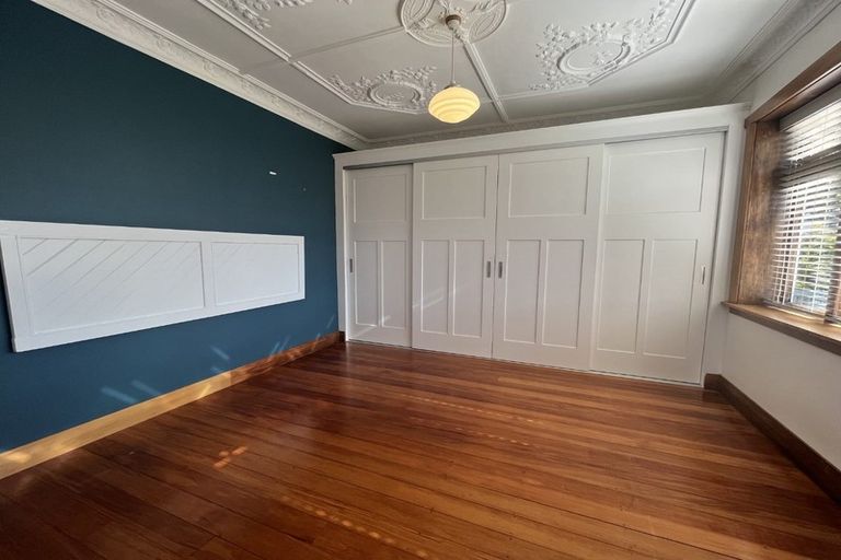 Photo of property in 185 Muritai Road, Eastbourne, Lower Hutt, 5013