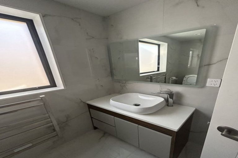 Photo of property in 59 Drumbuoy Drive, Flat Bush, Auckland, 2019