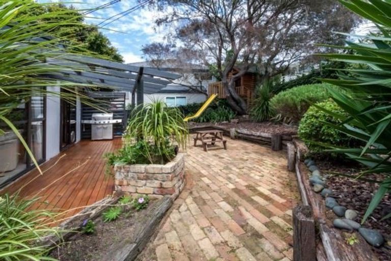 Photo of property in 26a Waterloo Street, Howick, Auckland, 2014
