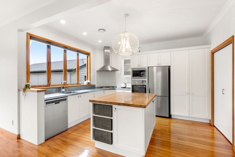 Photo of property in 11 Thornycroft Avenue, Epuni, Lower Hutt, 5011