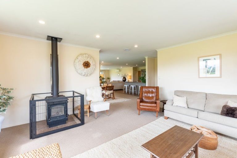 Photo of property in 64 Totaramahonga Road, Dannevirke, 4972