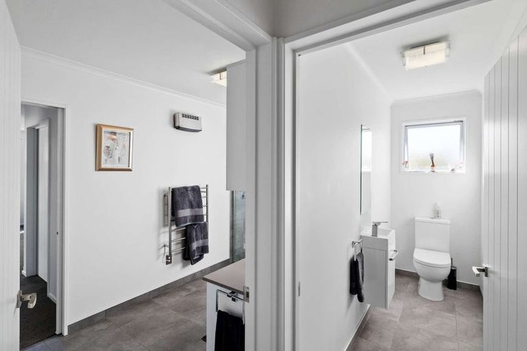 Photo of property in 22 Wineberry Avenue, Amberley, 7410