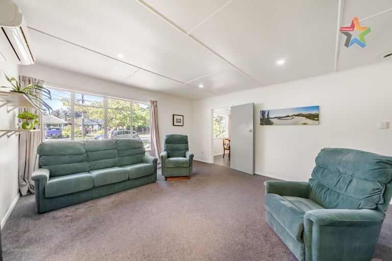 Photo of property in 126 Hine Road, Wainuiomata, Lower Hutt, 5014