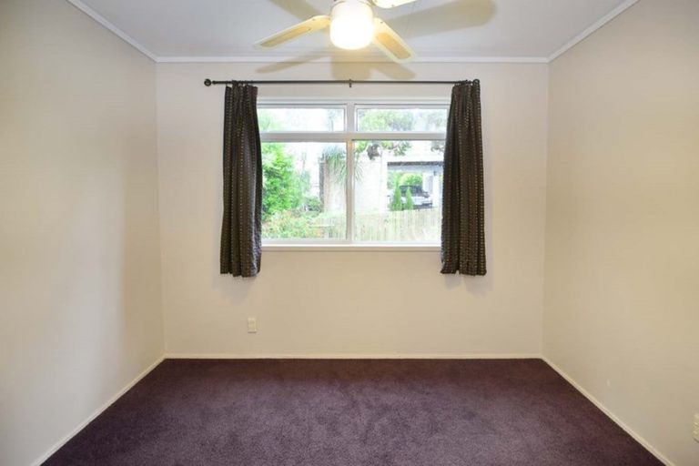 Photo of property in 56 Brian Crescent, Stanmore Bay, Whangaparaoa, 0932