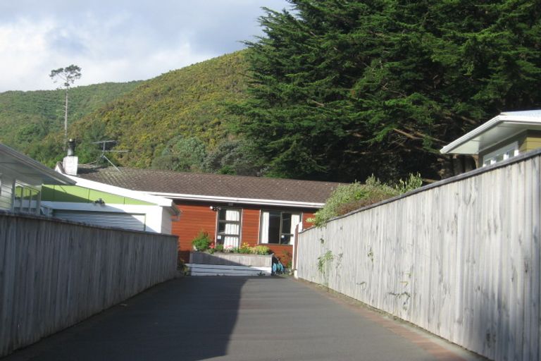 Photo of property in 7 Willis Grove, Wainuiomata, Lower Hutt, 5014