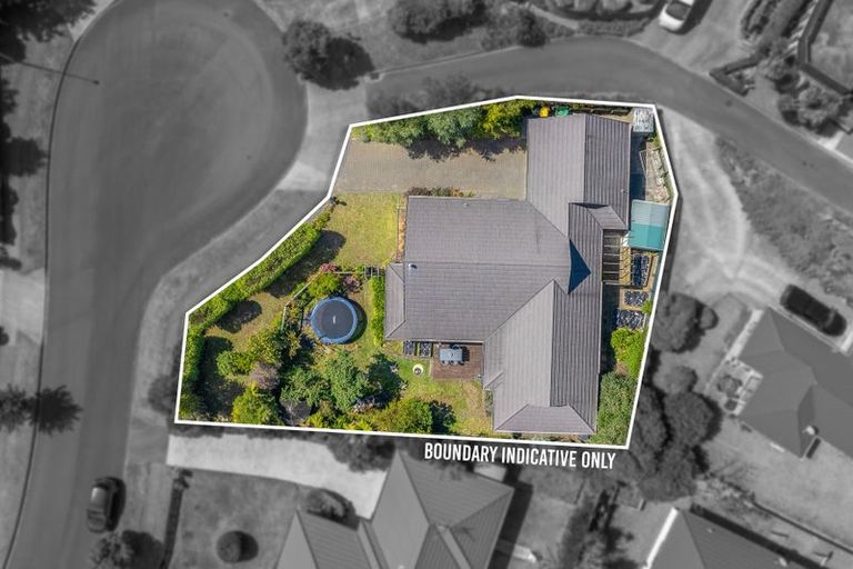 Photo of property in 28 Harry Shaw Way, Raumati South, Paraparaumu, 5032