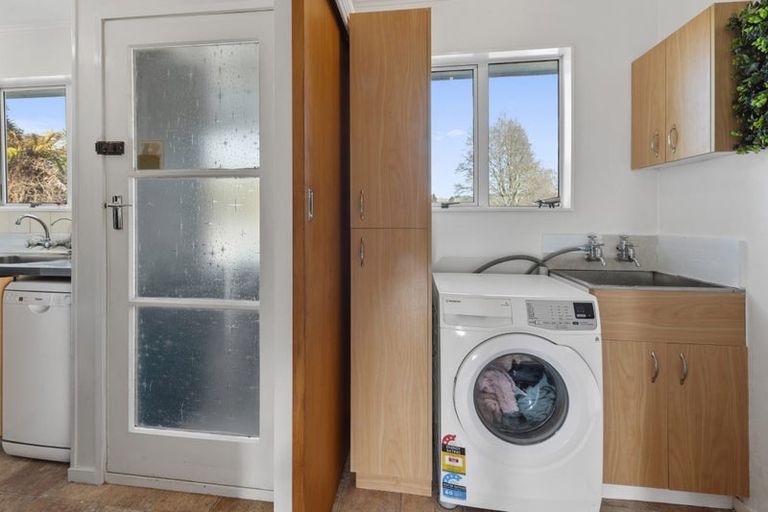 Photo of property in 24 Joanne Crescent, Pukehangi, Rotorua, 3015