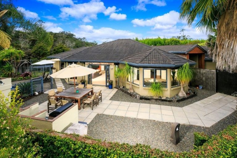 Photo of property in 12 Samuel Cross Place, Greenhithe, Auckland, 0632