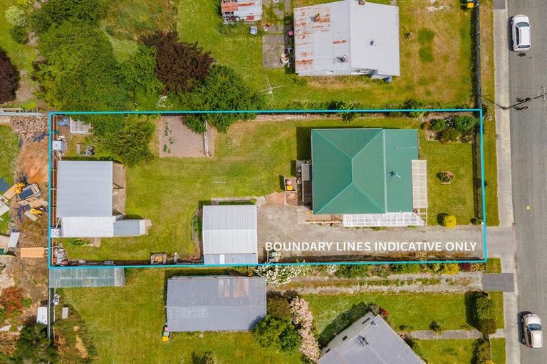 Photo of property in 5 Edward Street, Waimate, 7924