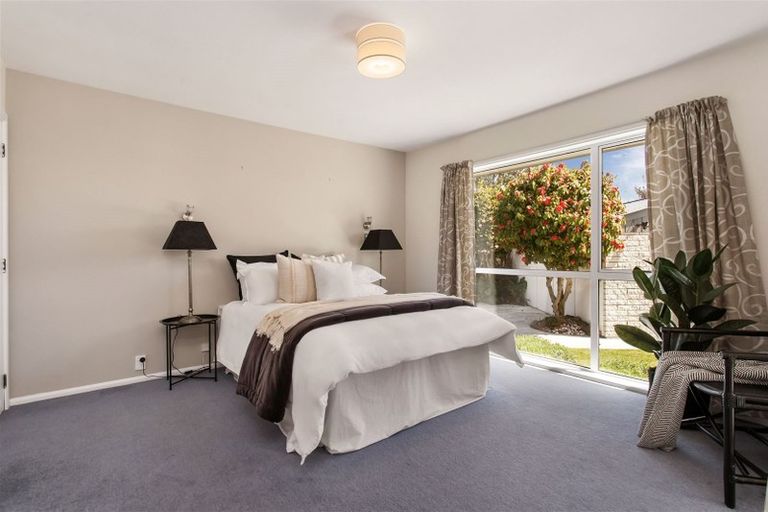 Photo of property in 16 Cam Place, Harewood, Christchurch, 8051