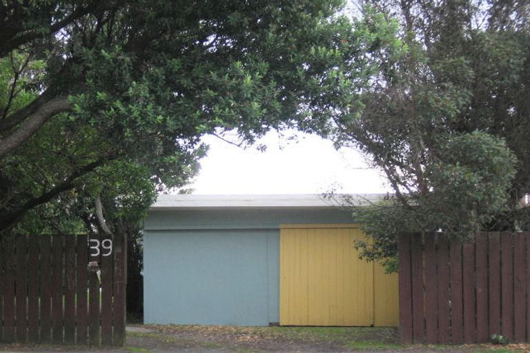 Photo of property in 39 Manly Street, Paraparaumu Beach, Paraparaumu, 5032