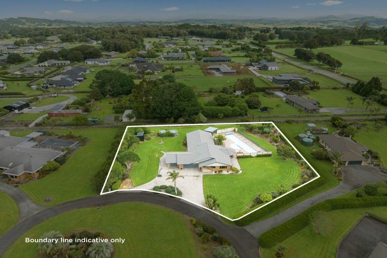 Photo of property in 16 Cairn Way, Te Kamo, Kamo, 0185