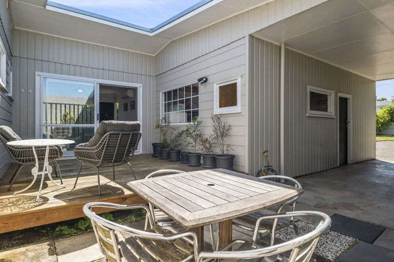 Photo of property in 54 Tremaine Avenue, Two Mile Bay, Taupo, 3330