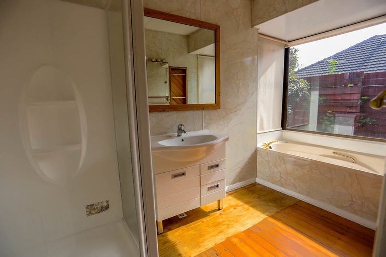 Photo of property in 11 Mappleton Avenue, Burnside, Christchurch, 8053