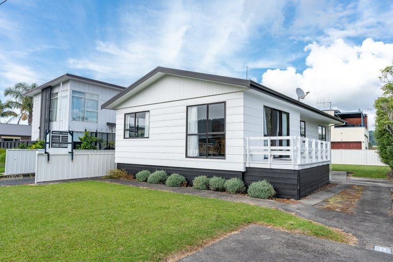 Photo of property in 617a Harbour View Road, Whangamata, 3620
