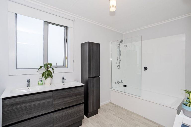 Photo of property in 69 Racecourse Road, Glengarry, Invercargill, 9810