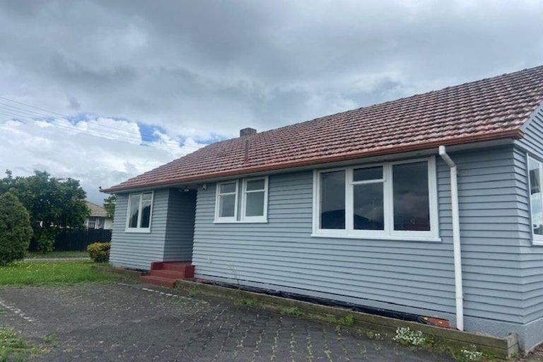 Photo of property in 2 Takahe Street, Frankton, Hamilton, 3204