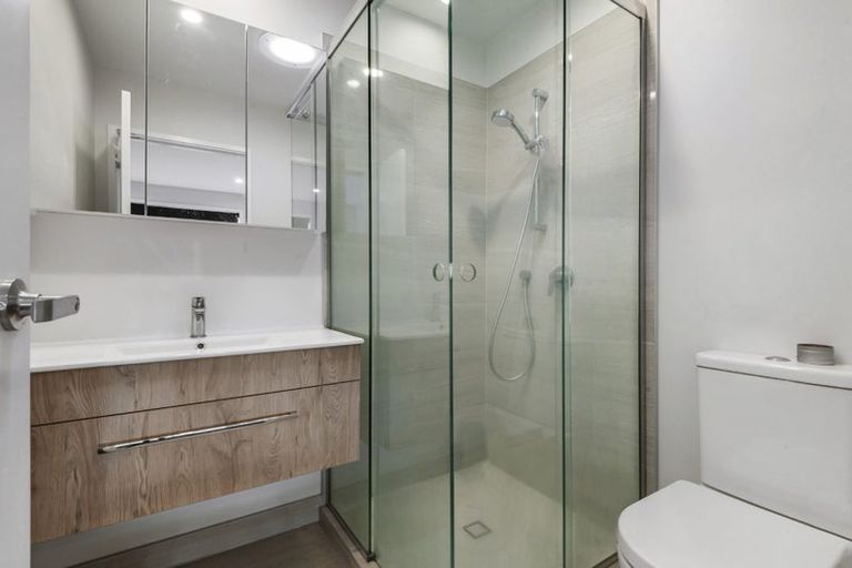 Photo of property in 7/2 Waipa Street, Birkenhead, Auckland, 0626