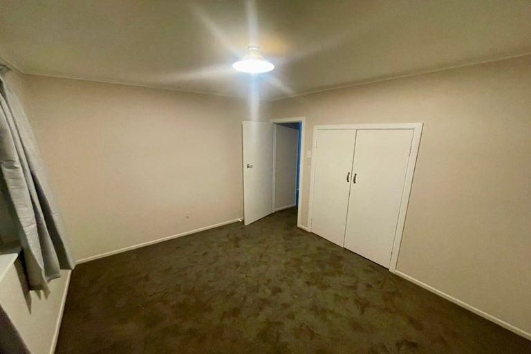 Photo of property in 22 Clendon Place, Manurewa, Auckland, 2102