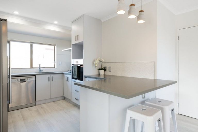 Photo of property in 80 Dickson Road, Papamoa Beach, Papamoa, 3118