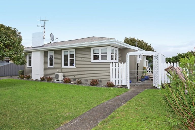 Photo of property in 44 Clarence Cox Crescent, Pirimai, Napier, 4112
