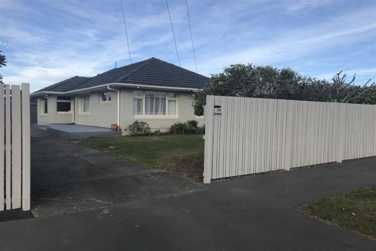 Photo of property in 24 Wilton Crescent, Bishopdale, Christchurch, 8053