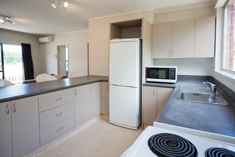 Photo of property in 102 Harbour Terrace, North Dunedin, Dunedin, 9016