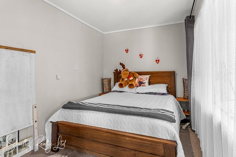 Photo of property in 4 Horniblow Road, Matakohe, 0594