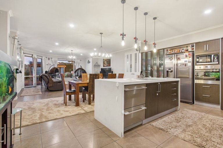 Photo of property in 73 Sovereign Street, Flat Bush, Auckland, 2019