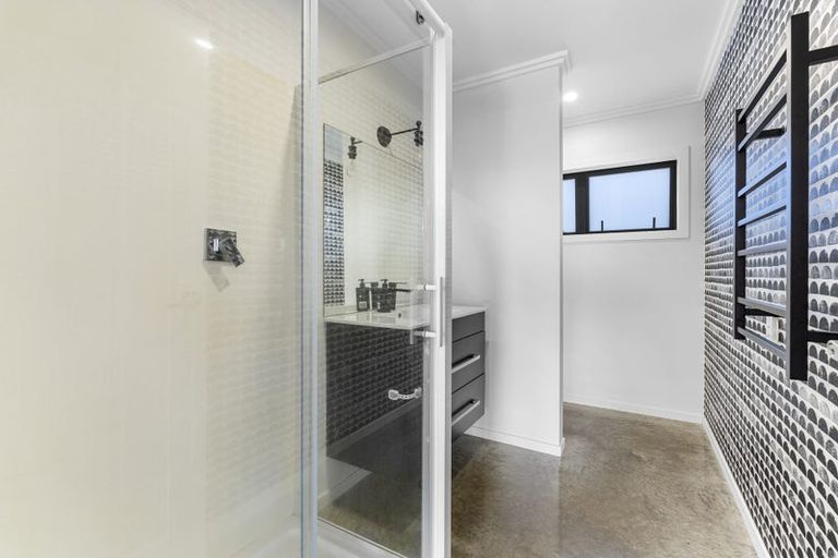 Photo of property in 23 Dreaver Drive, Waitara, 4320