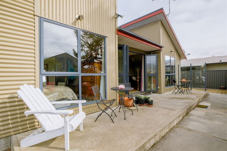 Photo of property in 25 Waenga Drive, Cromwell, 9310