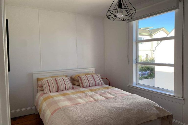 Photo of property in 32-34 Majoribanks Street, Mount Victoria, Wellington, 6011