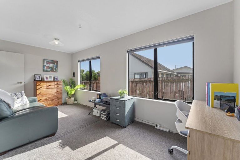 Photo of property in 25 Rosewood Place, Paraparaumu, 5032
