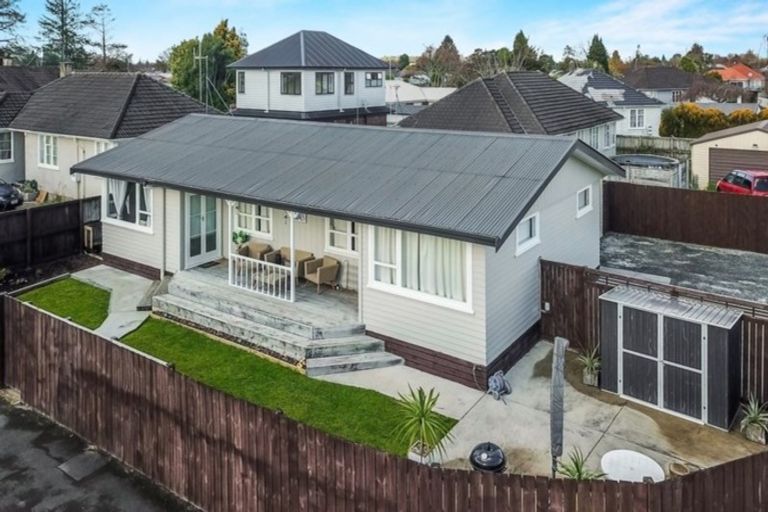 Photo of property in 1 Le Quesne Place, Fairfield, Hamilton, 3214