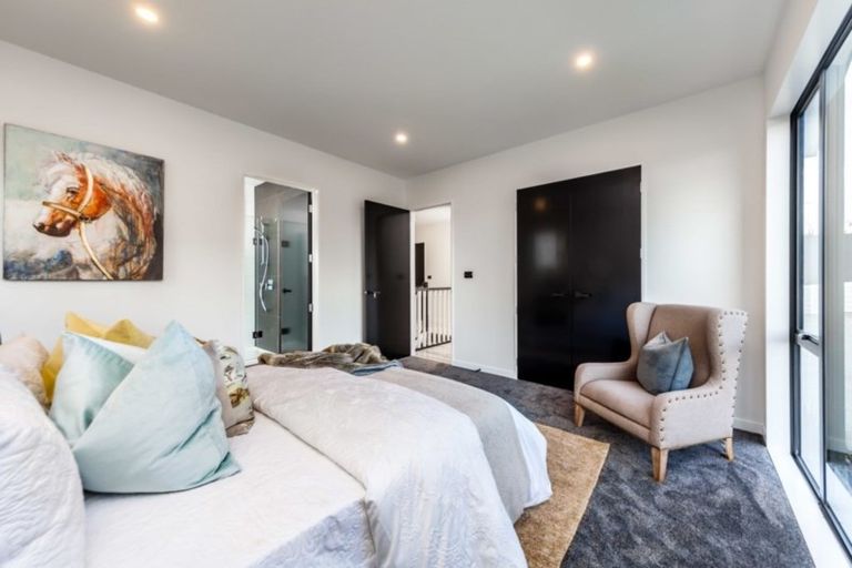 Photo of property in 12 Takurua Terrace, Orewa, 0931