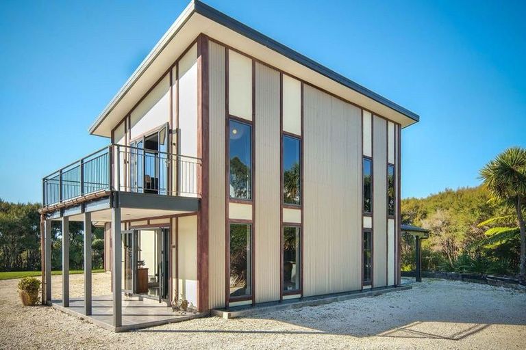 Photo of property in 9/240 Alma Road, Westport, Cape Foulwind, 7892