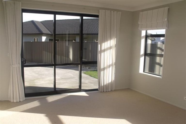 Photo of property in 12 Pukaki Place, Poraiti, Napier, 4112