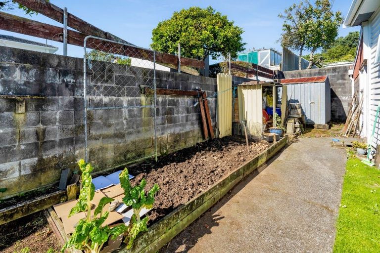 Photo of property in 22 Whakapaki Street, Urenui, 4375