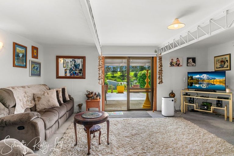 Photo of property in 9 Sandy Beach Road, Tinopai, Matakohe, 0593