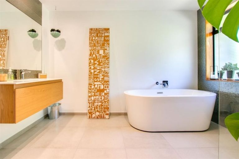 Photo of property in 33a Cedar Road, Te Awanga, 4102