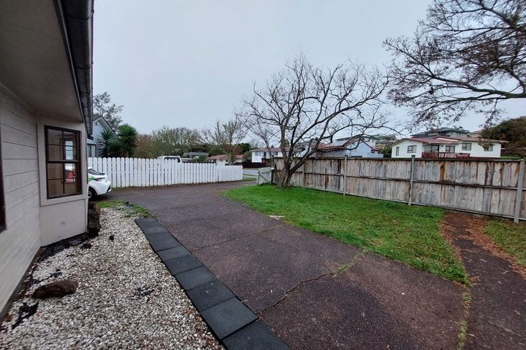 Photo of property in 33 Everglade Drive, Goodwood Heights, Auckland, 2105