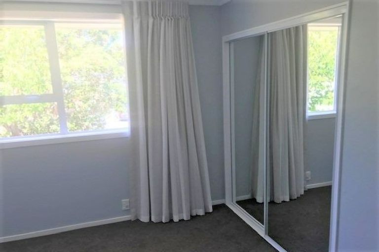 Photo of property in 6 Gaff Place, Whitby, Porirua, 5024