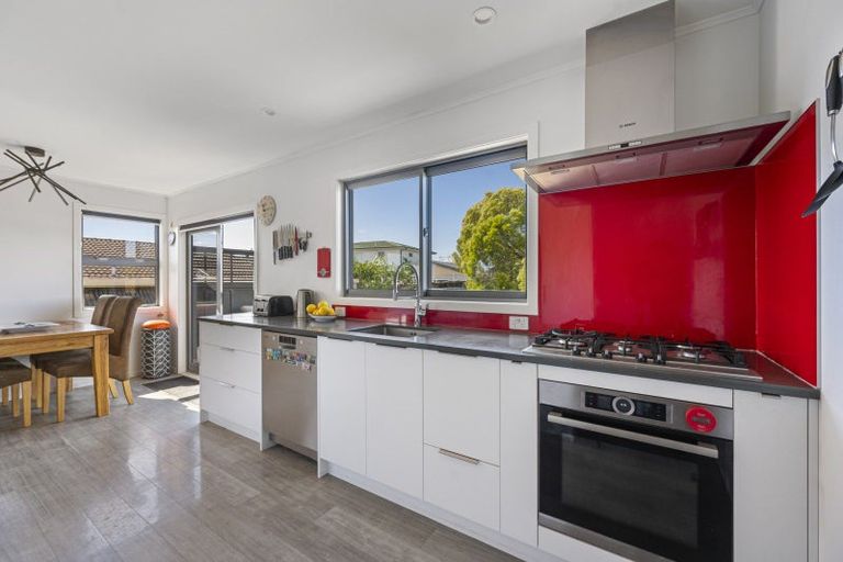 Photo of property in 11 Wynyard Crescent, Tamatea, Napier, 4112