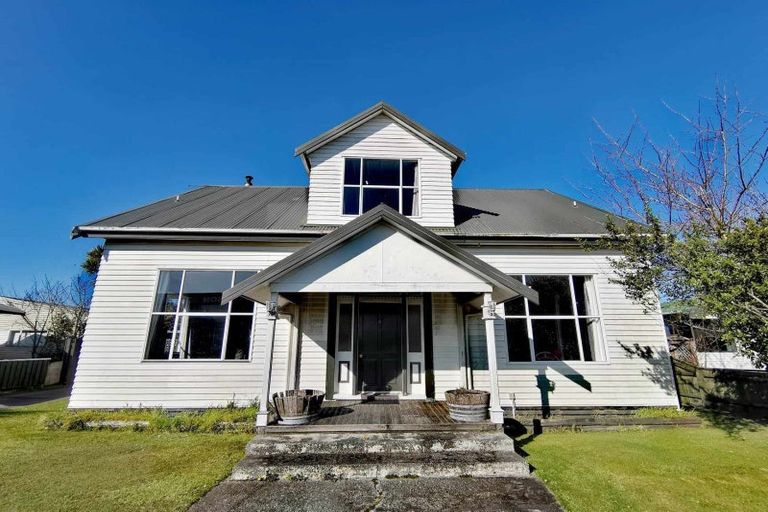 Photo of property in 86 Bealey Street, Hokitika, 7810