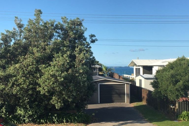 Photo of property in 34 Karewa Parade, Papamoa Beach, Papamoa, 3118