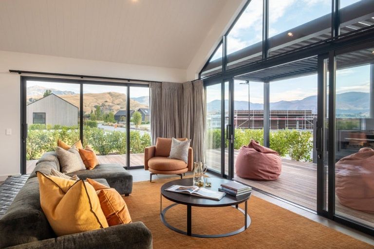 Photo of property in Kawarau Heights, 22 Kawarau Heights Boulevard, Lake Hayes, Queenstown, 9304