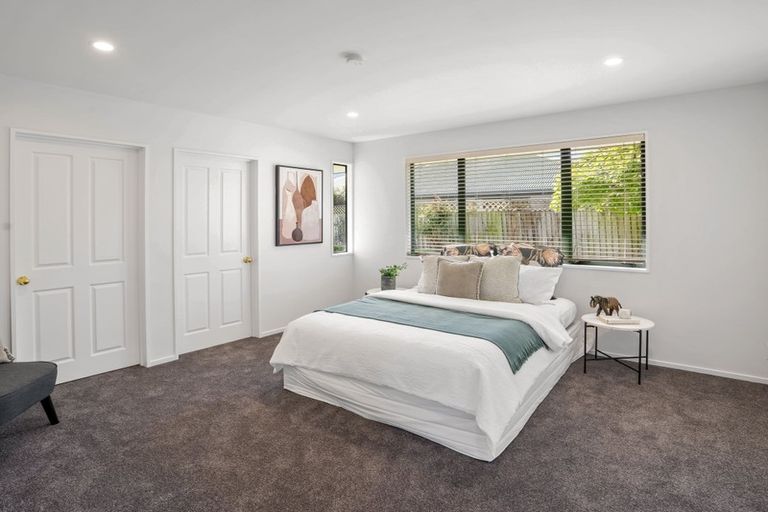 Photo of property in 15 Oakview Lane, Cashmere, Christchurch, 8022