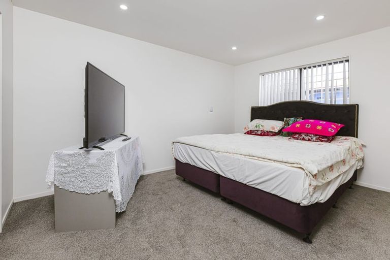Photo of property in 20b Martin Road, Manurewa, Auckland, 2102